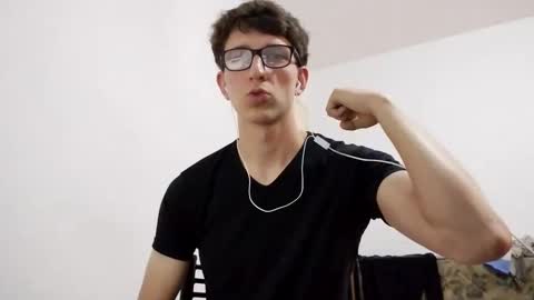 Facu online show from December 31, 6:24 pm