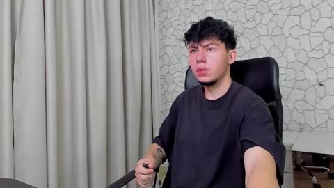 KrewVaughn online show from October 16, 10:04 am