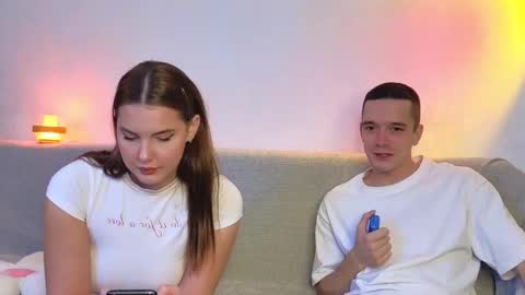 Kris Amelia online show from September 20, 1:25 pm