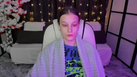 krisdoeil online show from January 14, 2:08 am