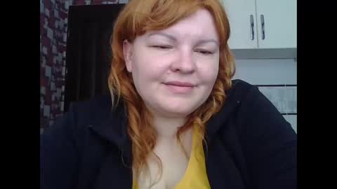 KrisryxONiks online show from May 14, 5:27 am