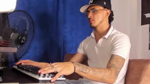 Kriss online show from October 14, 12:13 am