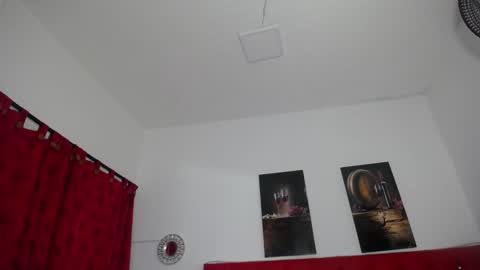Snapshot of kriss_sweetboobs chatting on March 7, 11:29 am kriss_sweetboobs online show from March 7, 11:29 am