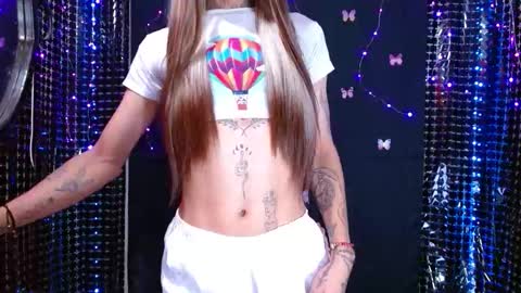 krisstal703358 online show from March 17, 6:07 am