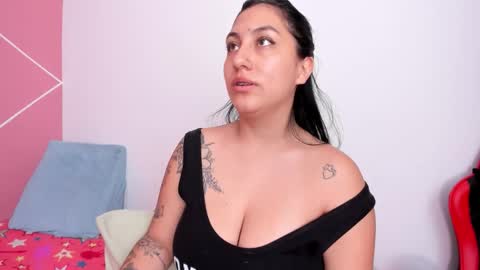 kristal online show from October 31, 2:17 pm