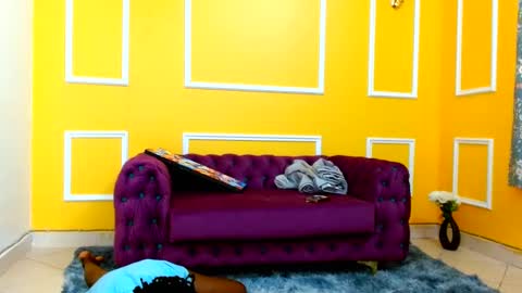 Snapshot of krissy_nile995 chatting on February 12, 10:35 am Thaterotic woman online show from February 12, 10:35 am