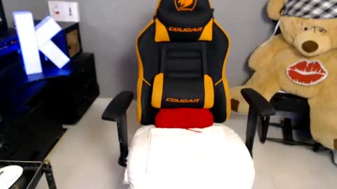  ANA  online show from April 10, 2:55 pm