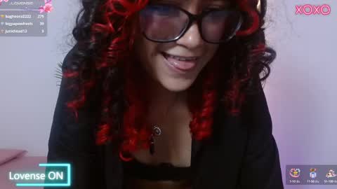 Snapshot of kristen_tay chatting on March 4, 6:37 am kristen_tay online show from March 4, 6:37 am