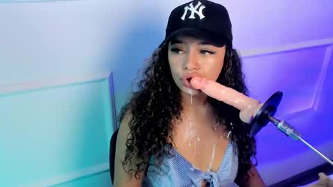 Kristen Bread online show from October 27, 7:47 pm