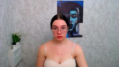 Kristen online show from November 10, 10:40 am