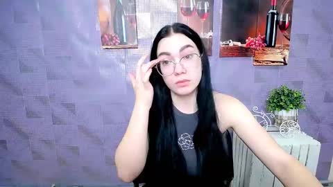 Kristen online show from October 20, 7:24 am