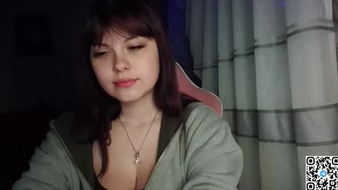 Christie online show from October 3, 6:27 pm