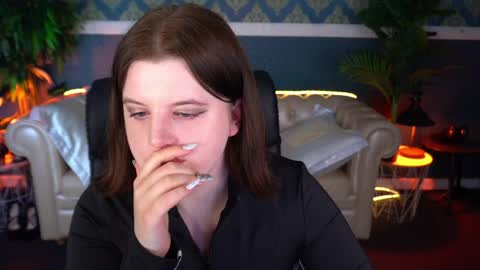 kristifoxy online show from April 24, 12:18 pm