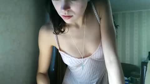 kristinalamour96 online show from November 22, 1:20 pm