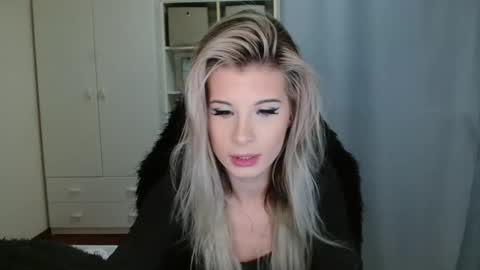 KristineAmore online show from November 11, 9:00 am