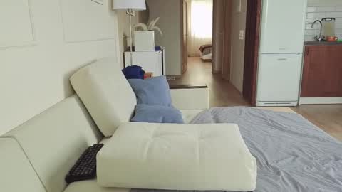 Kristi online show from October 2, 7:51 am