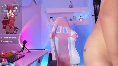 KristinWall online show from February 24, 8:58 pm