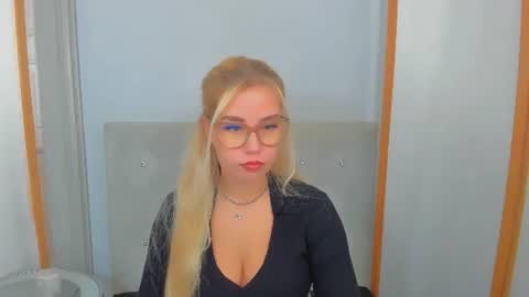 KristyFlowers online show from March 1, 6:24 am