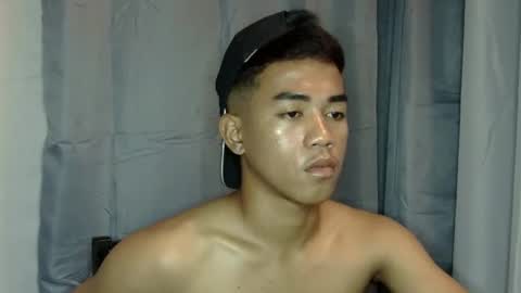 kritthanarkorn online show from November 26, 2:36 pm