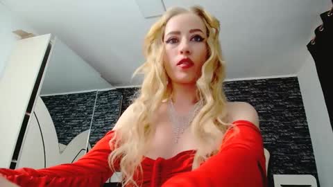 krystal desire online show from March 9, 1:26 pm