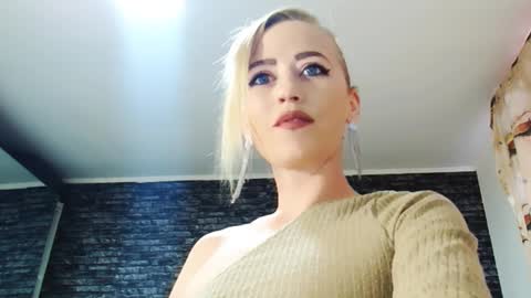 krystal desire online show from February 2, 12:57 pm