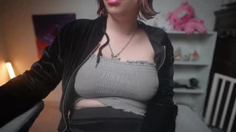 Snapshot of krystalsyxx chatting on March 3, 2:58 am Krystal Syx online show from March 3, 2:58 am