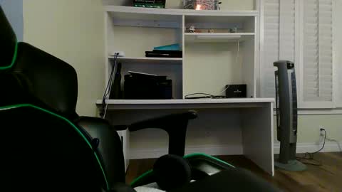 Snapshot of kt12369 chatting on January 21, 7:26 am Kevin online show from January 21, 7:26 am