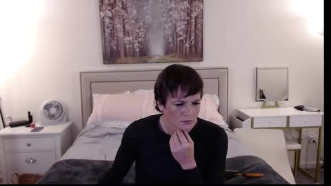 Cait online show from November 3, 1:06 am