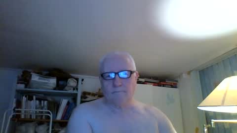 Kukken18 online show from May 2, 8:42 am