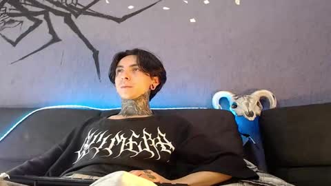 kuregari_xs online show from October 10, 6:19 am