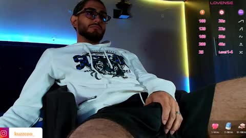 kuzzcoo online show from March 6, 12:15 pm