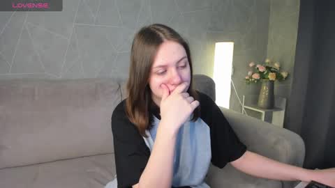 Snapshot of kvetachka chatting on February 16, 1:03 am Kvetachka Thu-Sun 0900am-1500pmGTM2 online show from February 16, 1:03 am