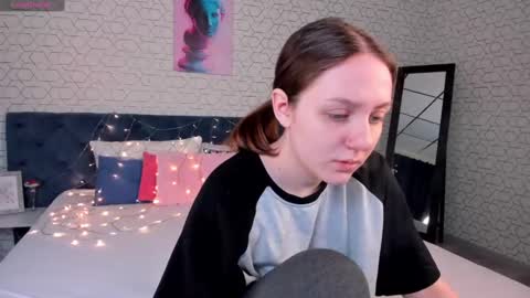 Snapshot of kvetachka chatting on March 5, 1:31 am Kvetachka Thu-Sun 0900am-1500pmGTM2 online show from March 5, 1:31 am