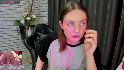 Snapshot of kvetachka chatting on March 1, 4:04 am Kvetachka Thu-Sun 0900am-1500pmGTM2 online show from March 1, 4:04 am