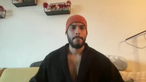Sam online show from December 16, 1:32 pm