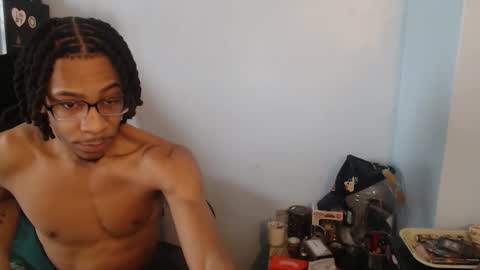 kwonder78 online show from February 15, 3:33 pm