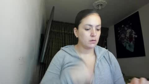 kyhara online show from May 10, 3:35 am