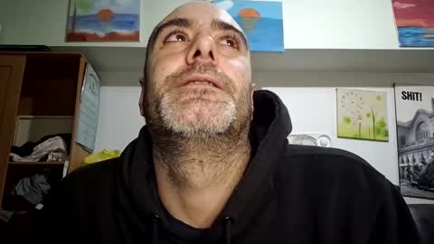 kyle67527 online show from April 6, 8:10 pm