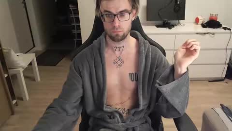 Kyle online show from December 14, 11:18 am
