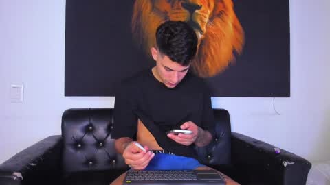 Snapshot of kyle_smithx chatting on January 8, 12:06 am kyle Smith online show from January 8, 12:06 am