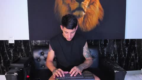 Snapshot of kyle_smithx chatting on February 3, 11:36 pm kyle Smith online show from February 3, 11:36 pm