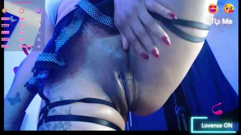 Kylee28 online show from October 23, 2:46 am