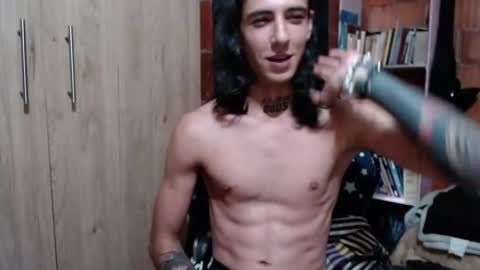 kyleer77 online show from September 29, 9:47 pm