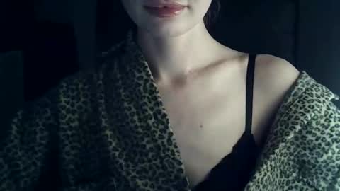 KyleeSilkk online show from October 8, 5:08 pm