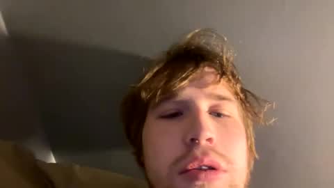 kylelovepussy69 online show from March 9, 12:31 pm