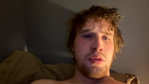 kylelovepussy69 online show from March 5, 7:17 pm