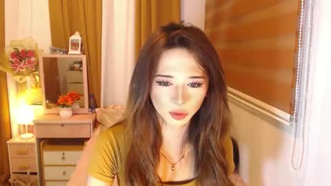 babyKylene online show from April 13, 9:13 am