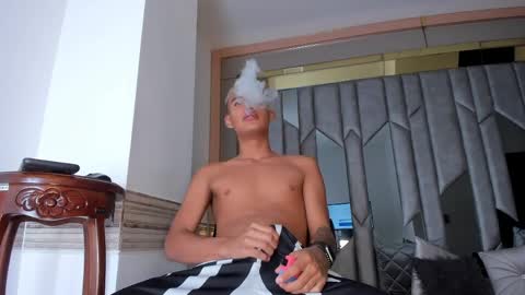 kylian_yamal online show from April 9, 12:33 pm