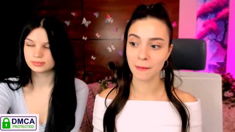 Snapshot of kylie_angel3 chatting on January 25, 12:48 am Kylie loves u online show from January 25, 12:48 am