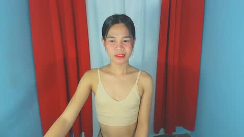 kylie online show from February 6, 12:15 pm